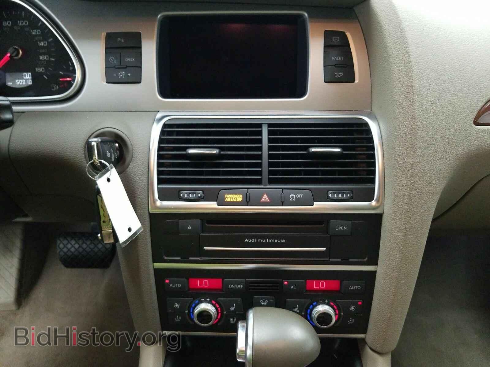 2012 Audi Q7 - VIN: WA1VMAFE6CD007030 - Фото 11