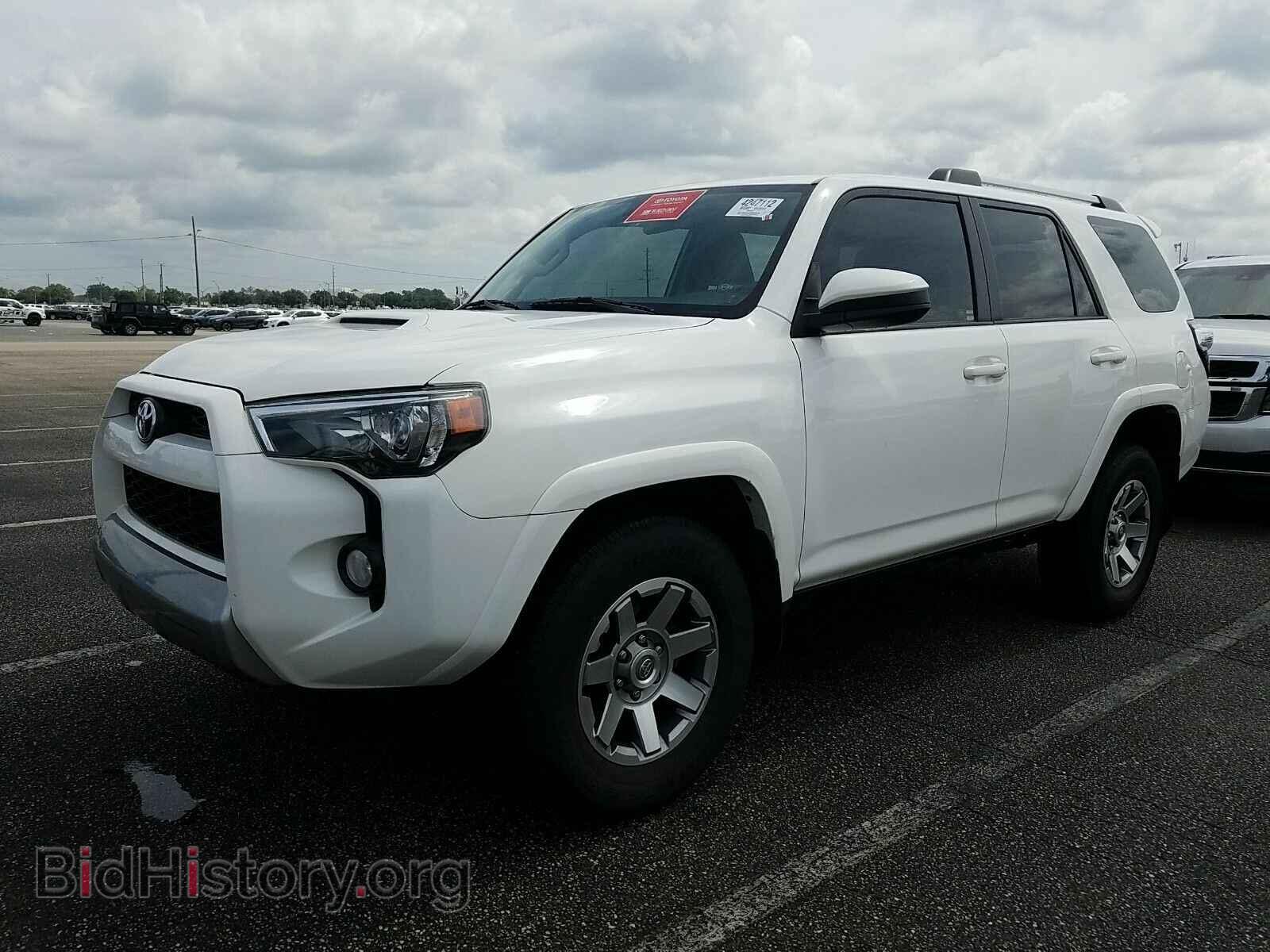 Фотография JTEBU5JRXG5343365 - Toyota 4Runner 2016