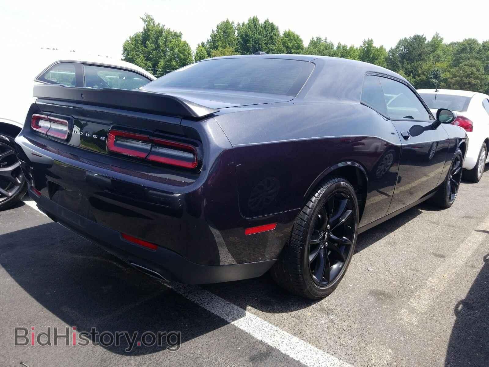 2018 Dodge Challenger - VIN: 2C3CDZAG4JH246567 - Фото 2