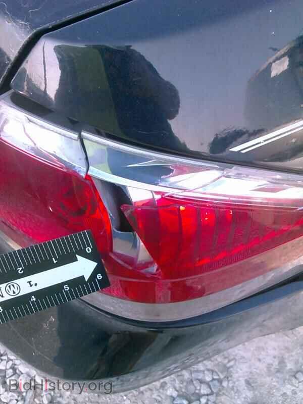 2009 Ford Focus - VIN: 1FAHP37N29W106645 - Фото 10