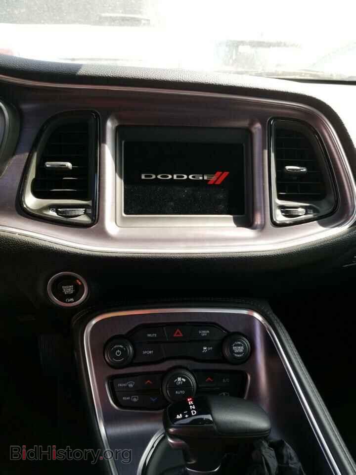 2018 Dodge Challenger - VIN: 2C3CDZBTXJH244141 - Фото 4