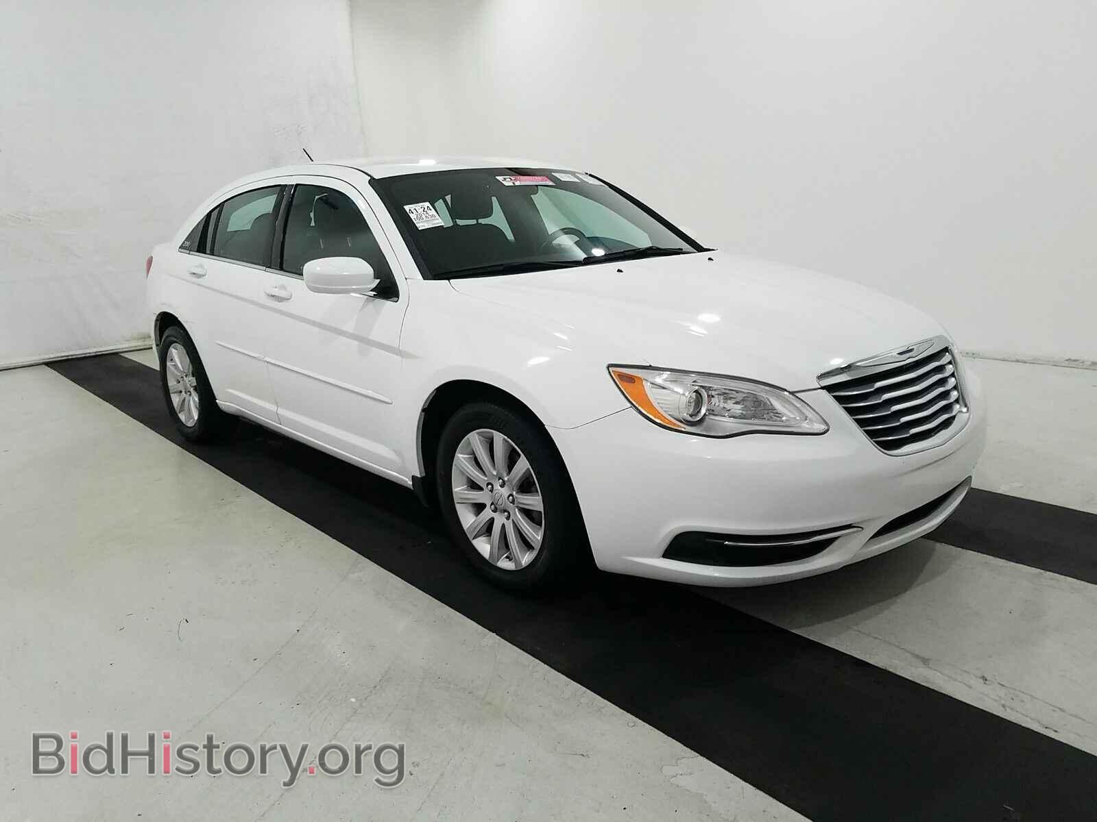 2014 Chrysler 200 - VIN: 1C3CCBBG9EN236655 - Фото 3