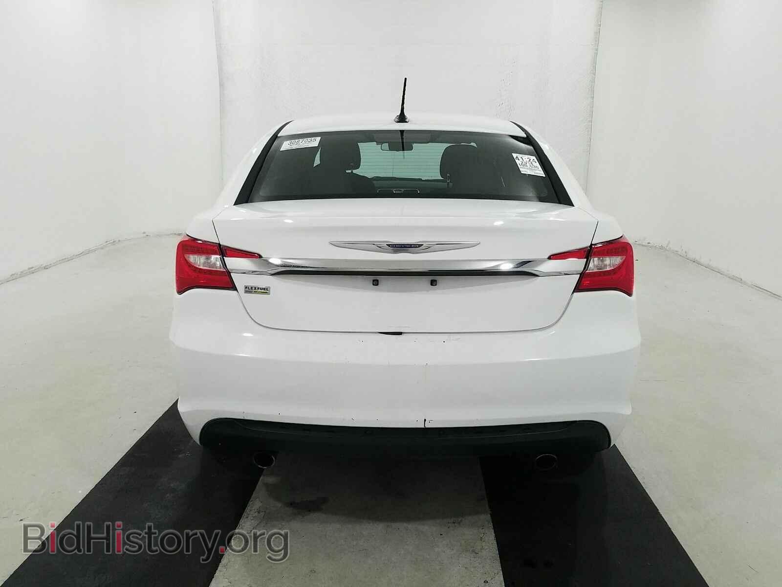 2014 Chrysler 200 - VIN: 1C3CCBBG9EN236655 - Фото 5