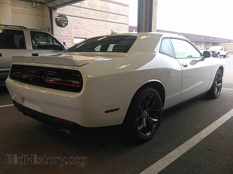 2018 Dodge Challenger - VIN: 2C3CDZAG3JH259357 - Фото 2