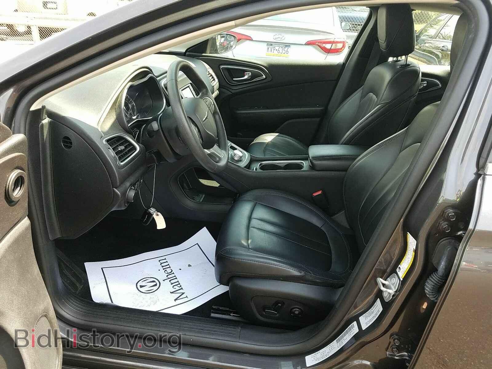 2016 Chrysler 200 - VIN: 1C3CCCAB2GN177642 - Фото 3