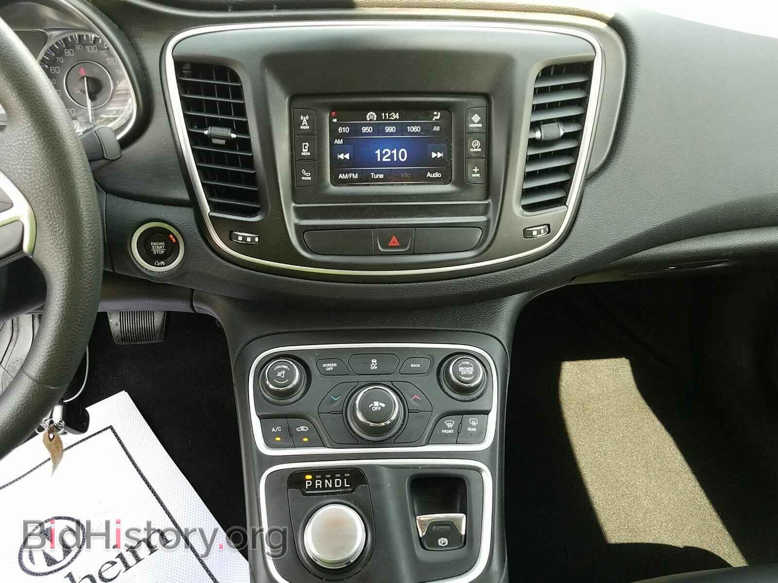 2016 Chrysler 200 - VIN: 1C3CCCAB2GN177642 - Фото 4