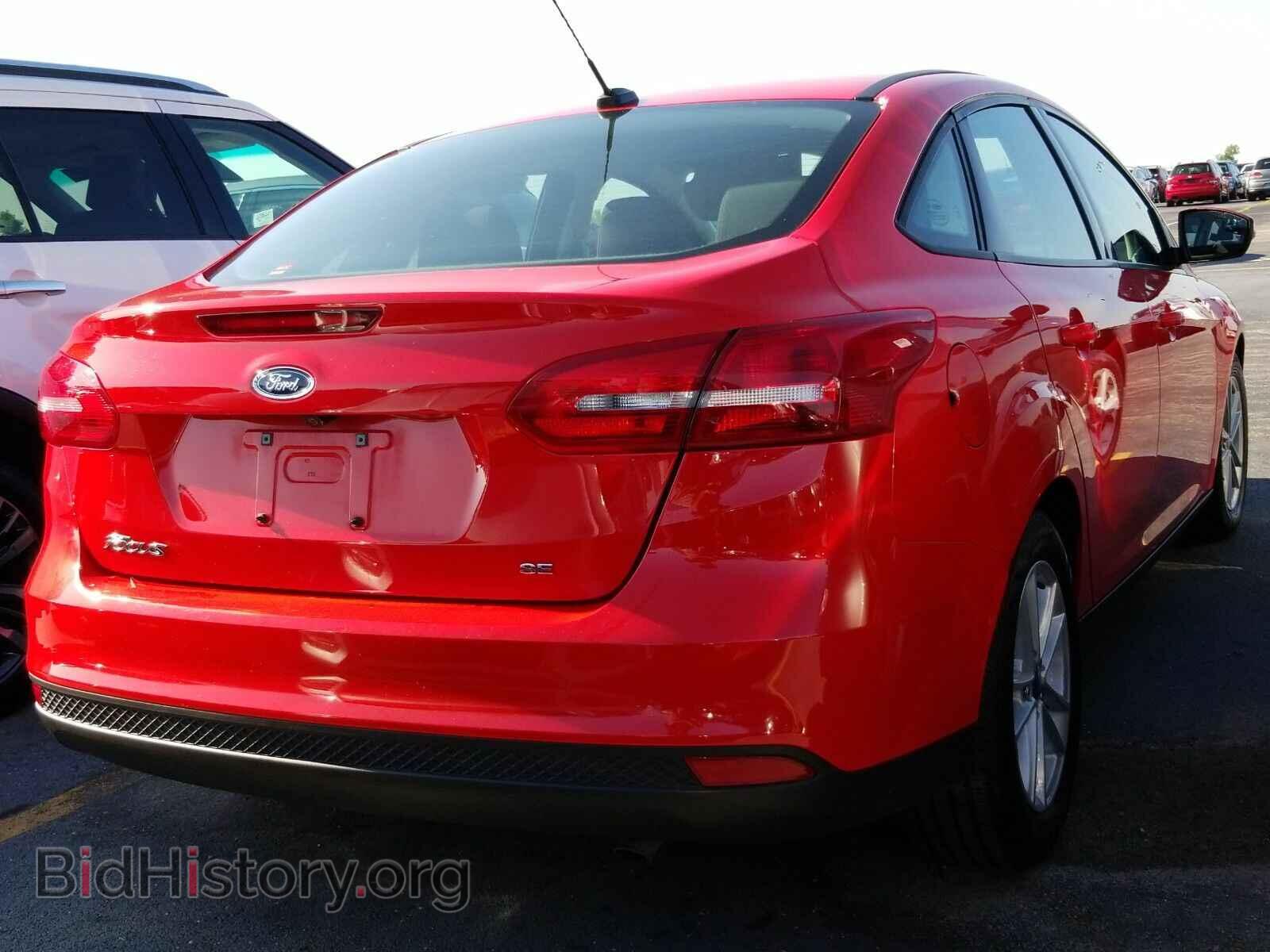 2017 Ford Focus - VIN: 1FADP3F26HL252679 - Фото 2