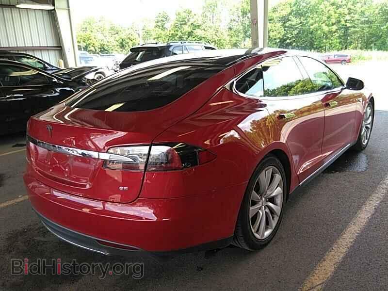 2013 Tesla Model S - VIN: 5YJSA1CN3DFP17552 - Photo 2