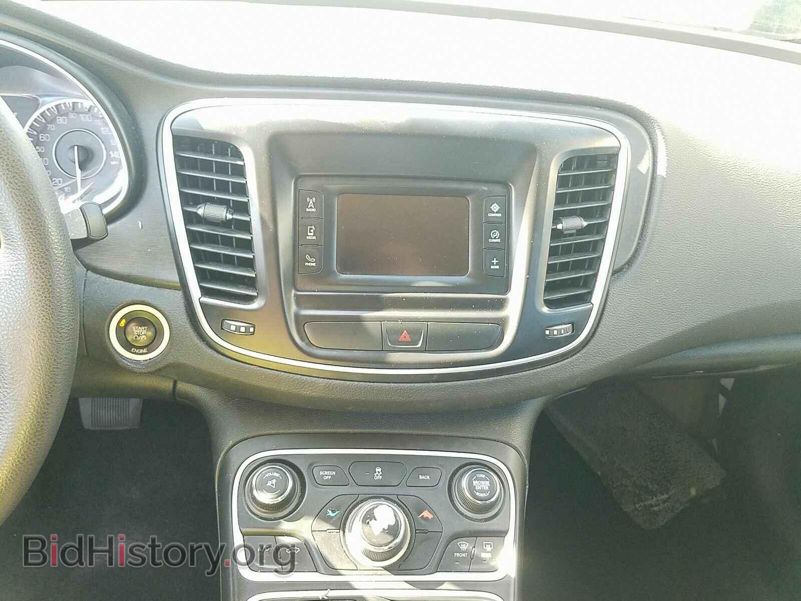 2016 Chrysler 200 - VIN: 1C3CCCABXGN108102 - Фото 4