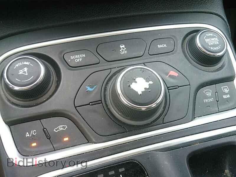 2016 Chrysler 200 - VIN: 1C3CCCABXGN108102 - Фото 9