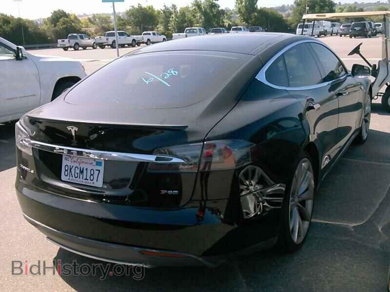 2013 Tesla Model S - VIN: 5YJSA1DP6DFP08196 - Фото 2