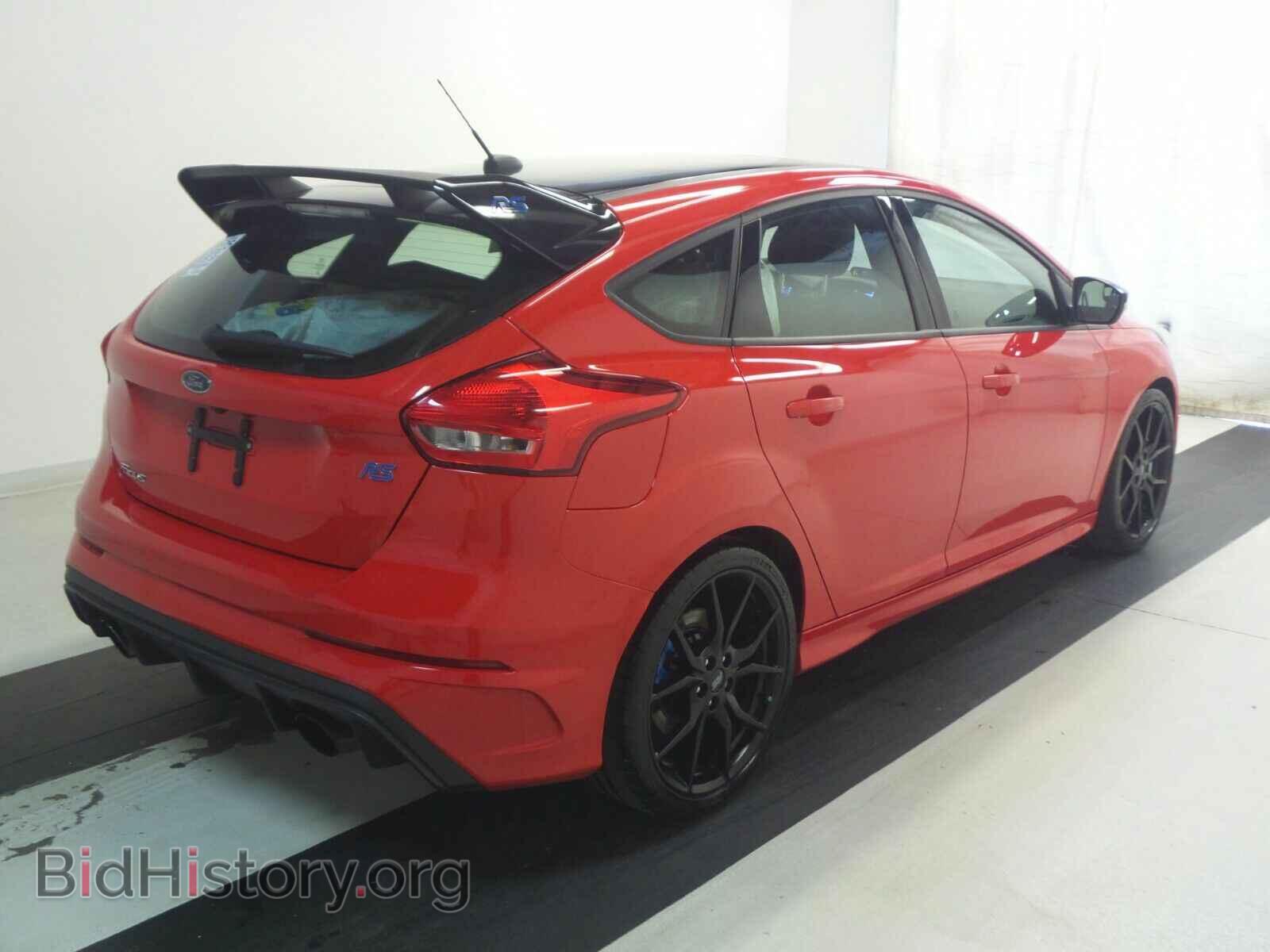 2018 Ford Focus - VIN: WF0DP3TH8J4127666 - Фото 2