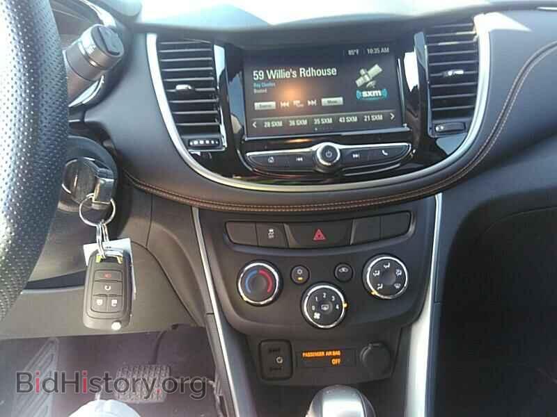 2017 Chevrolet Trax - VIN: 3GNCJLSB3HL287785 - Фото 4