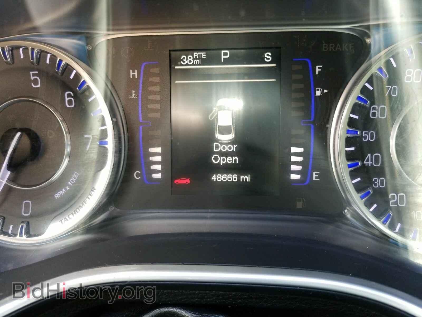 2016 Chrysler 200 - VIN: 1C3CCCAB9GN124498 - Фото 5