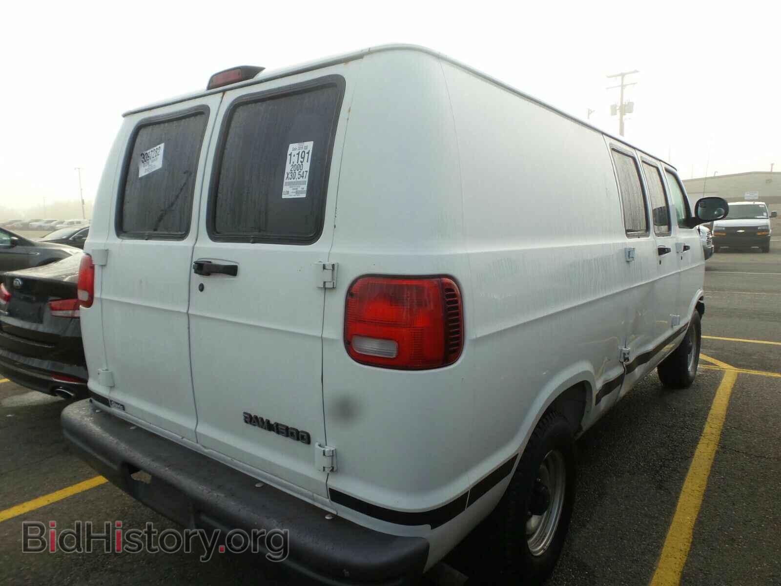 2000 Dodge Ram Van - VIN: 2B7HB11Y5YK123729 - Фото 2