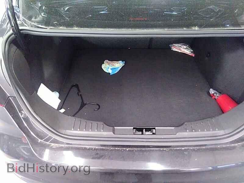 2016 Ford Focus - VIN: 1FADP3E2XGL305660 - Photo 7
