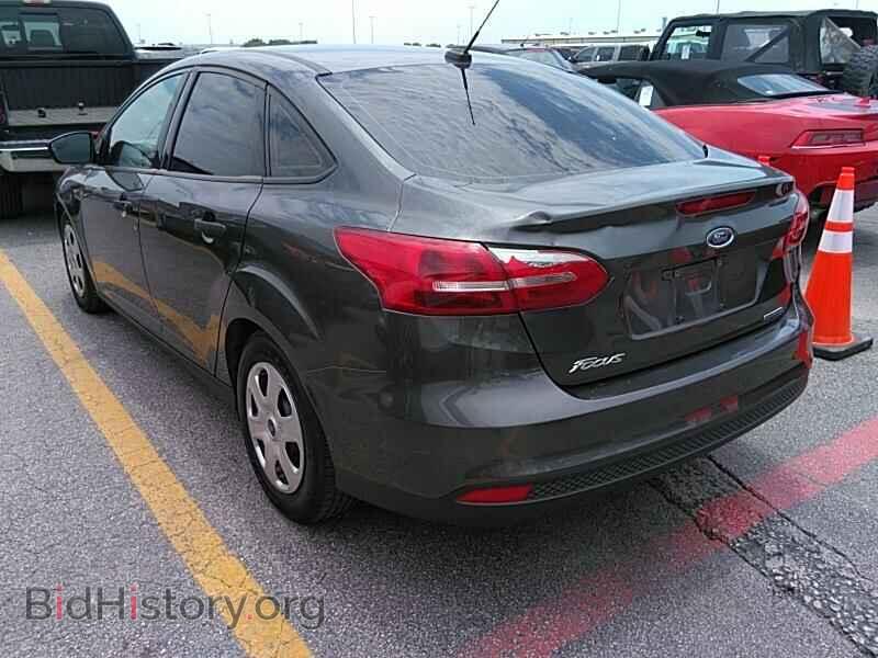 2016 Ford Focus - VIN: 1FADP3E26GL369114 - Photo 8