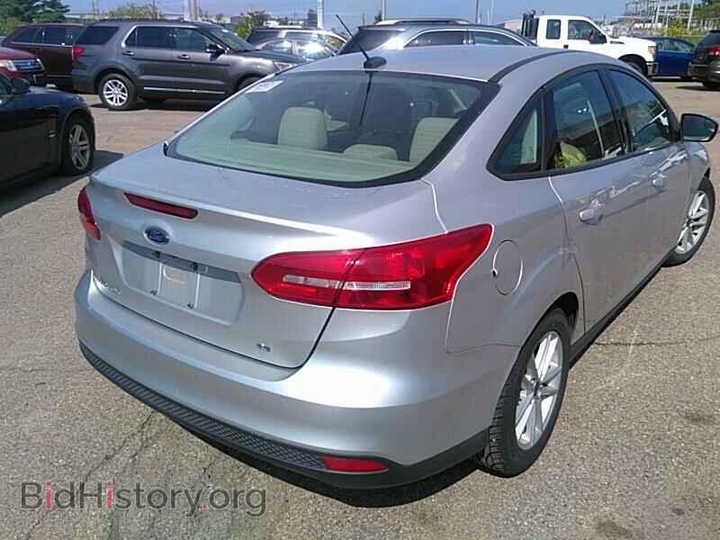 2017 Ford Focus - VIN: 1FADP3F21HL241931 - Фото 2