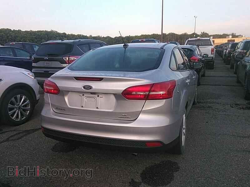 2016 Ford Focus - VIN: 1FADP3F21GL244696 - Фото 2