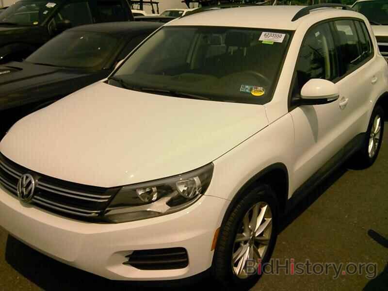 Photo WVGBV7AX5HK043727 - Volkswagen Tiguan Limited 2017