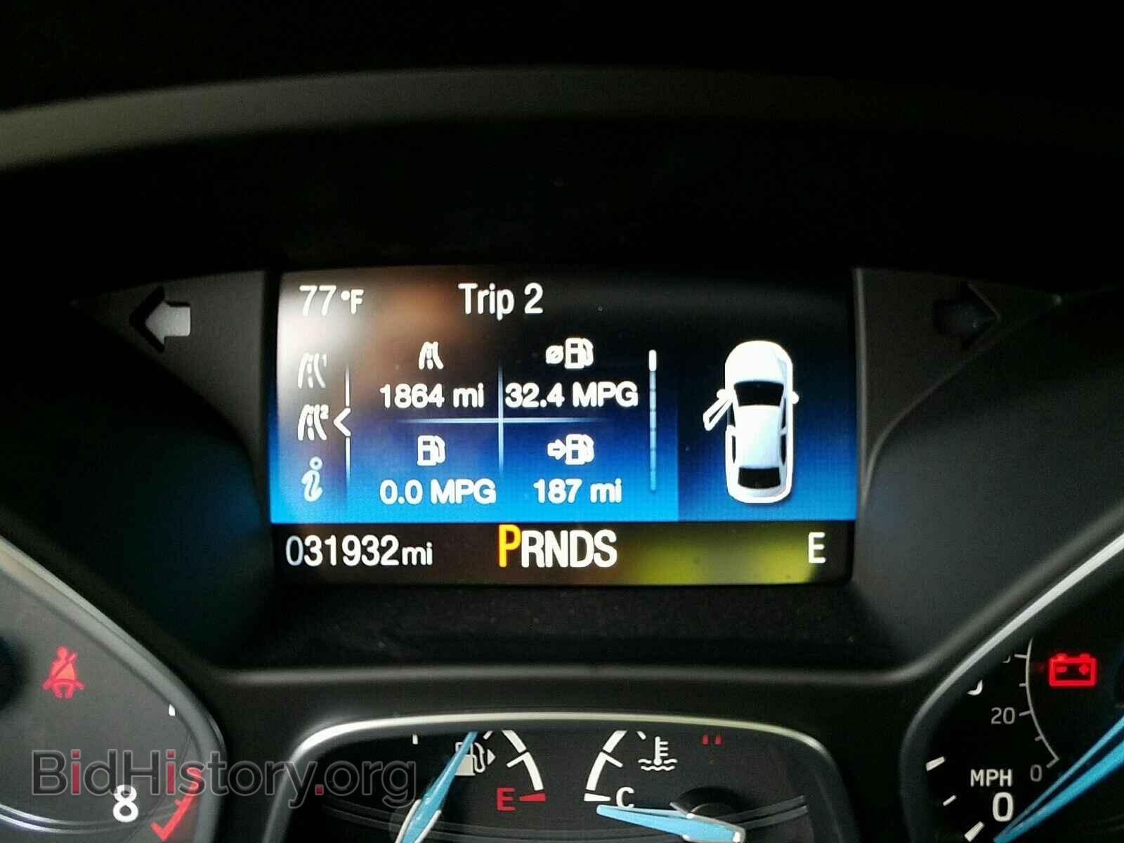 2018 Ford Focus - VIN: 1FADP3H23JL228102 - Фото 5