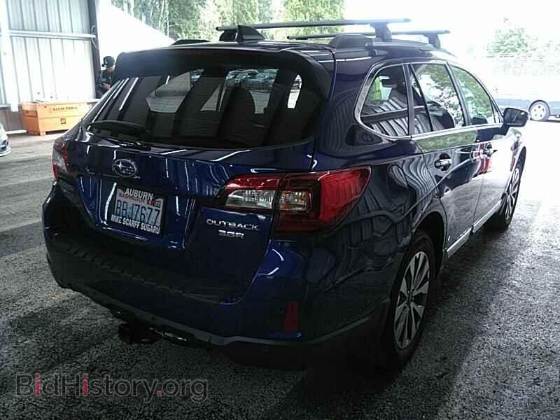2017 Subaru Outback - VIN: 4S4BSETCXH3215946 - Фото 2