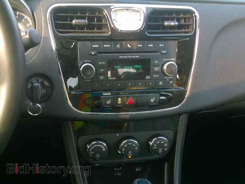 2013 Chrysler 200 - VIN: 1C3CCBCG4DN747381 - Фото 4