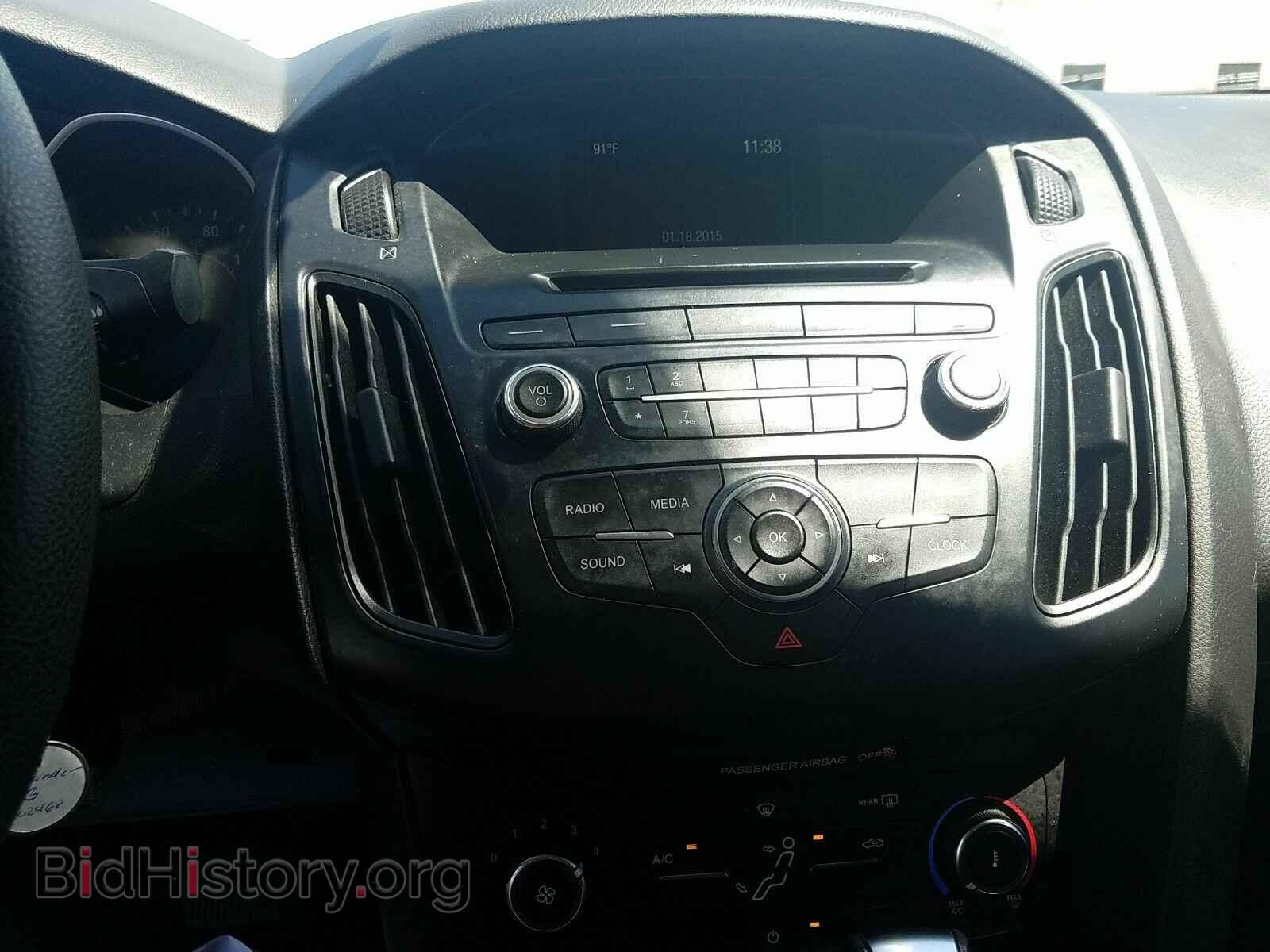 2015 Ford Focus - VIN: 1FADP3F20FL202468 - Photo 4