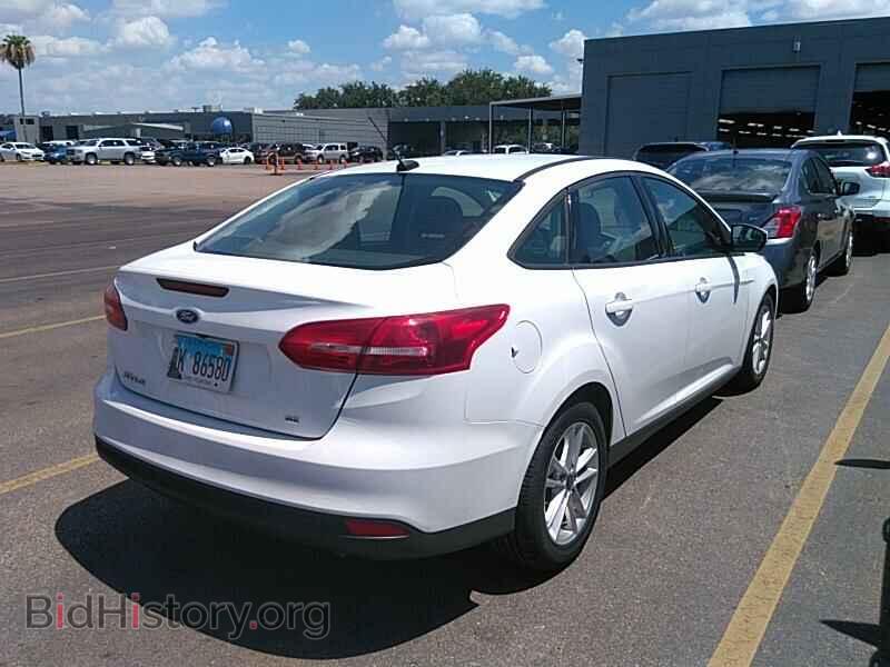 2017 Ford Focus - VIN: 1FADP3F20HL271406 - Фото 2