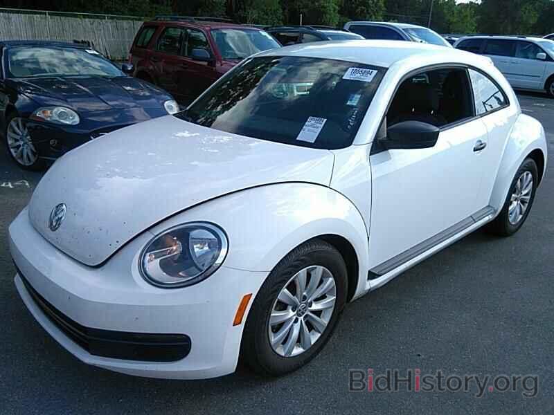 Photo 3VWFP7AT7DM625583 - Volkswagen Beetle Coupe 2013