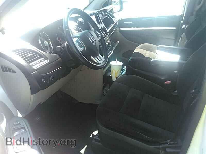 2014 Ram Cargo Van - VIN: 2C4JRGAG8ER347880 - Фото 3