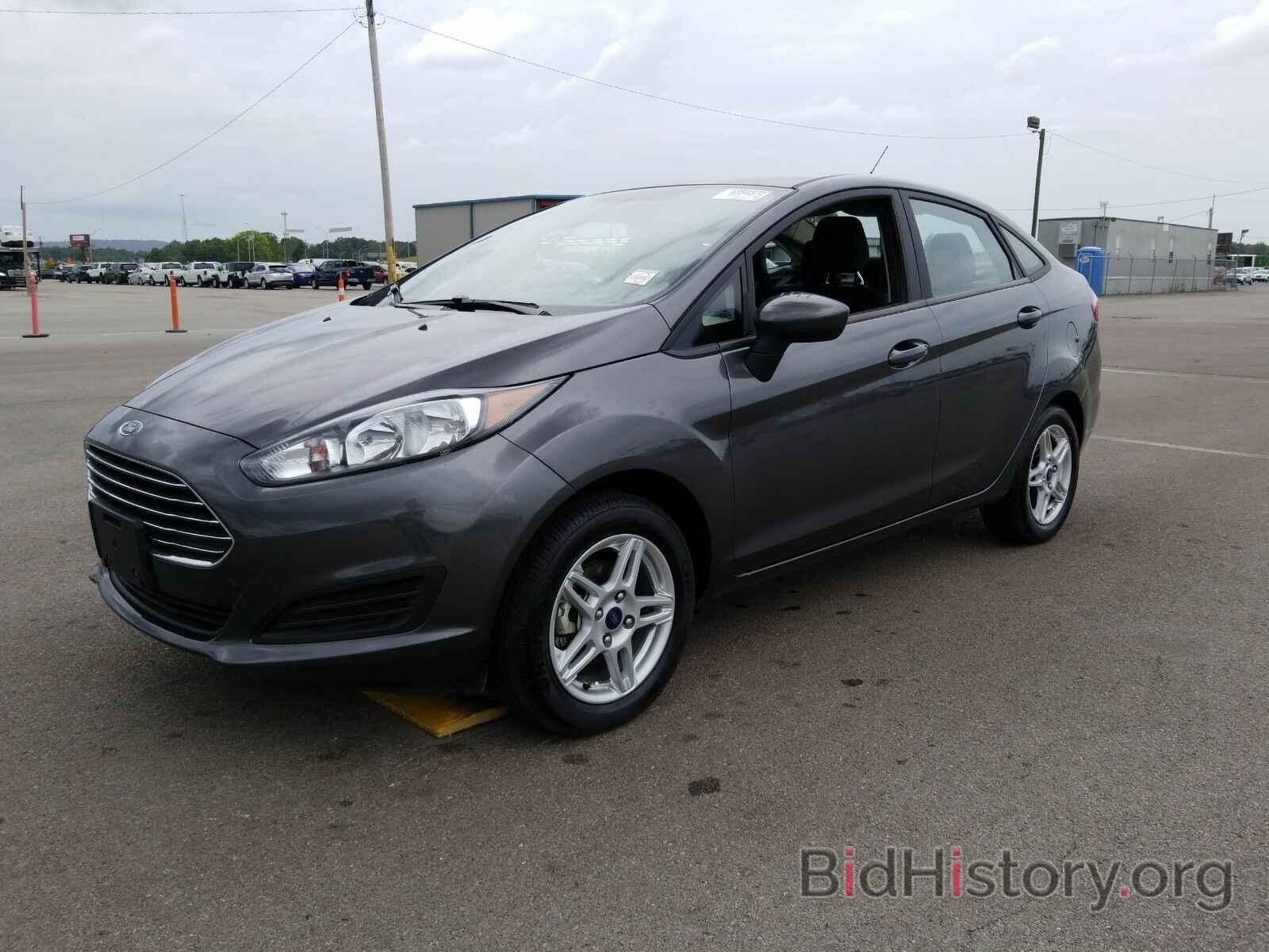 Photo 3FADP4BJ1KM104058 - Ford Fiesta 2019