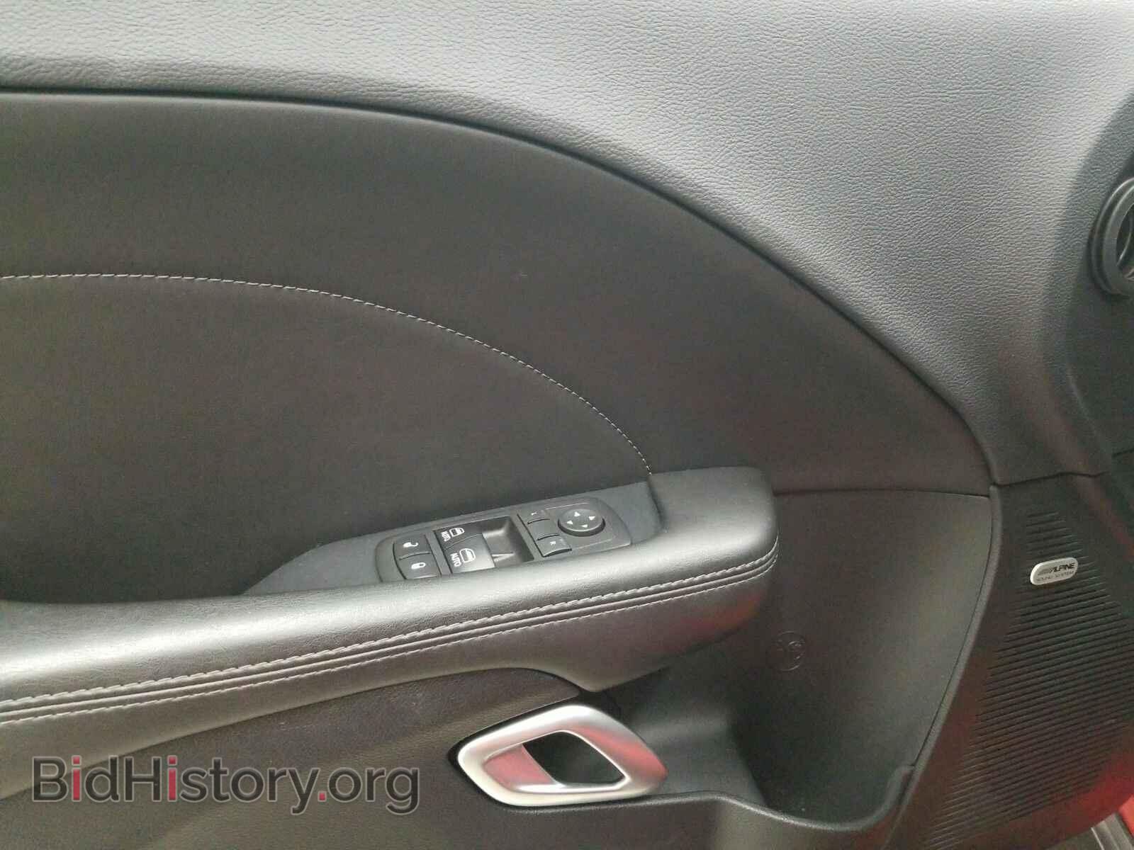 2017 Dodge Challenger - VIN: 2C3CDZBTXHH665562 - Фото 9