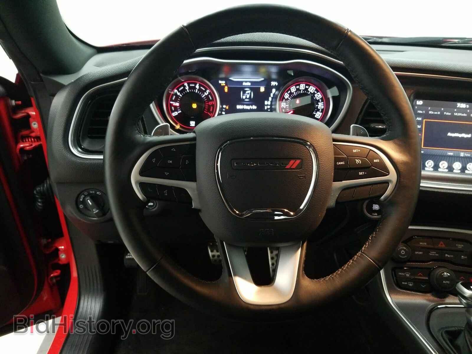 2017 Dodge Challenger - VIN: 2C3CDZBTXHH665562 - Фото 10