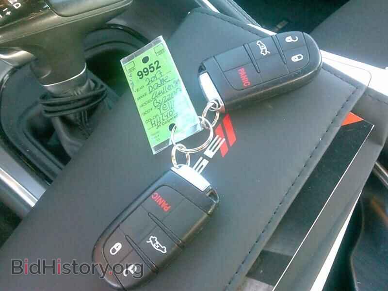 2017 Dodge Challenger - VIN: 2C3CDZBT2HH640946 - Фото 8