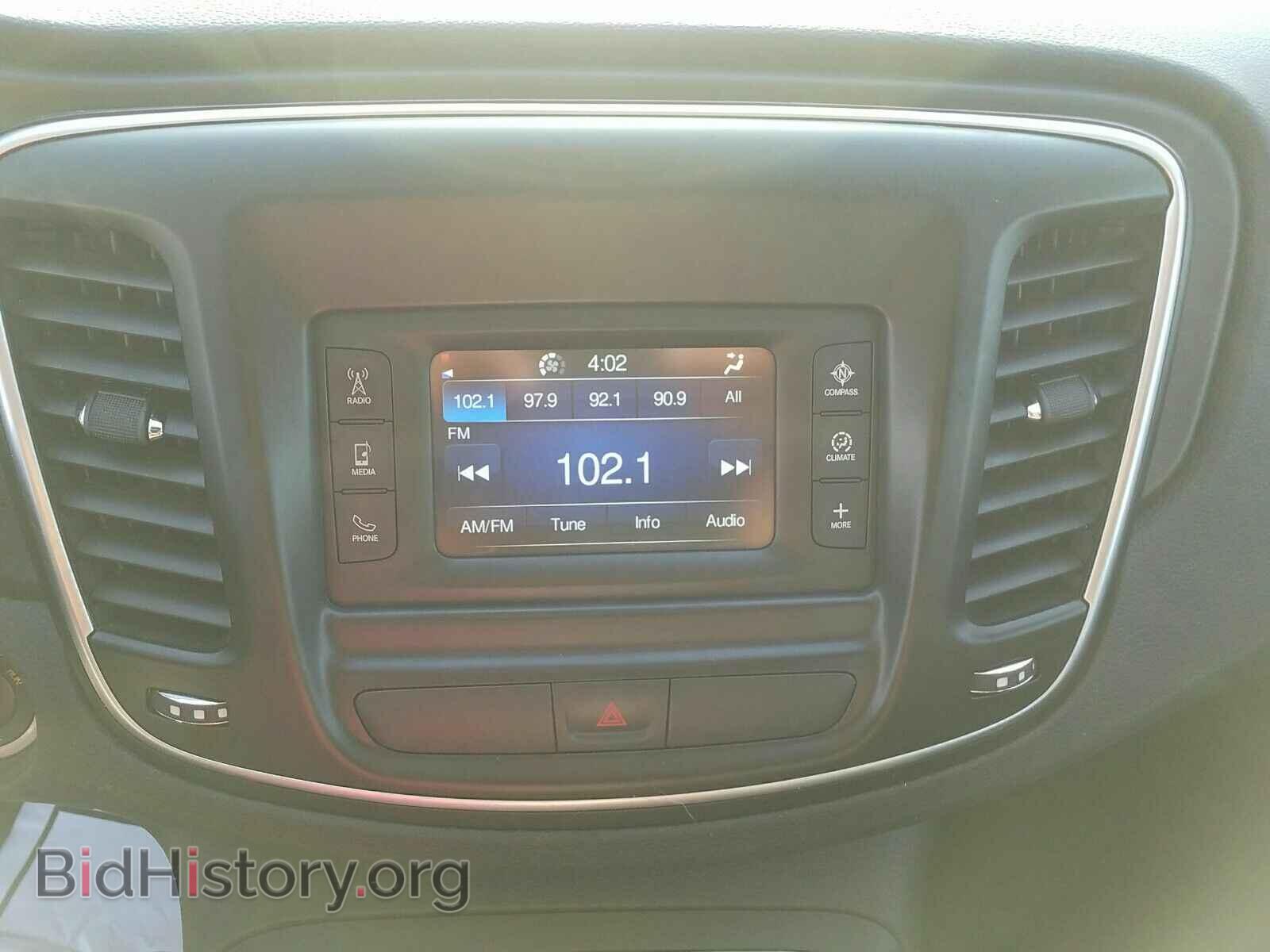 2016 Chrysler 200 - VIN: 1C3CCCAB9GN108169 - Фото 4