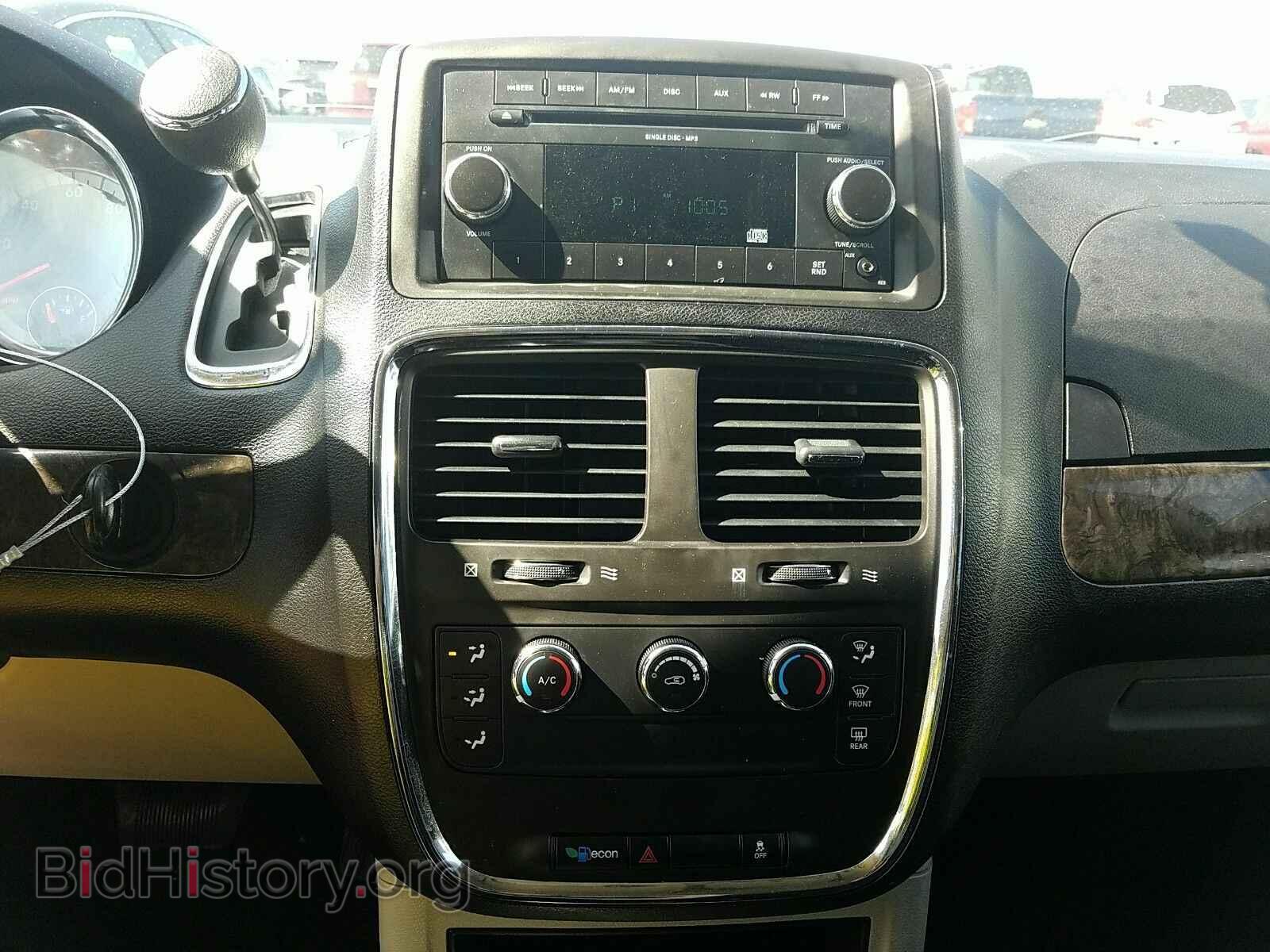 2011 Dodge Grand Caravan - VIN: 2D4RN4DG4BR647682 - Фото 4