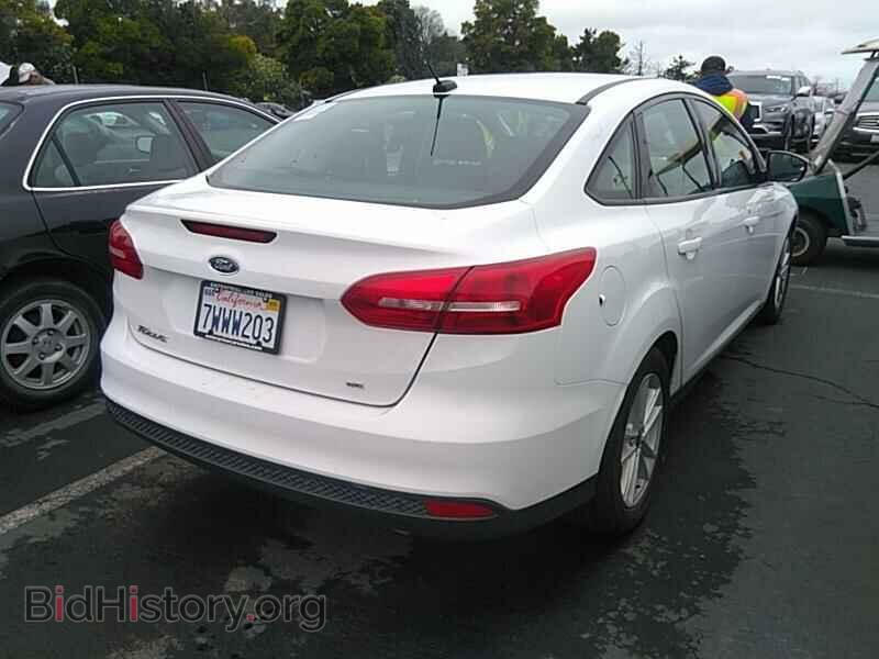 2017 Ford Focus - VIN: 1FADP3F24HL232527 - Фото 2