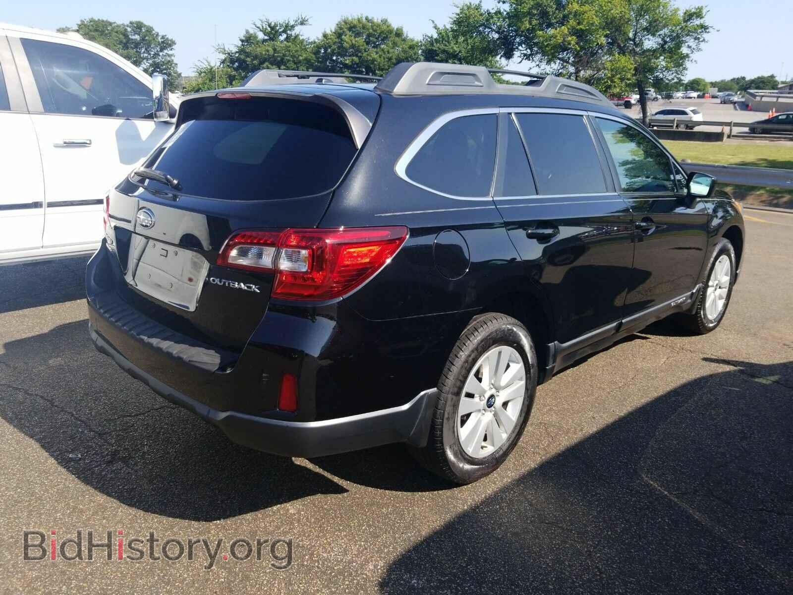 2015 Subaru Outback - VIN: 4S4BSBCC4F3241583 - Photo 2
