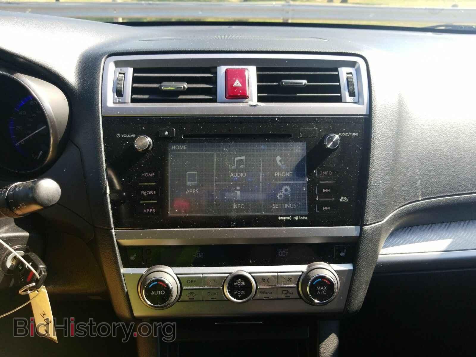 2015 Subaru Outback - VIN: 4S4BSBCC4F3241583 - Photo 4