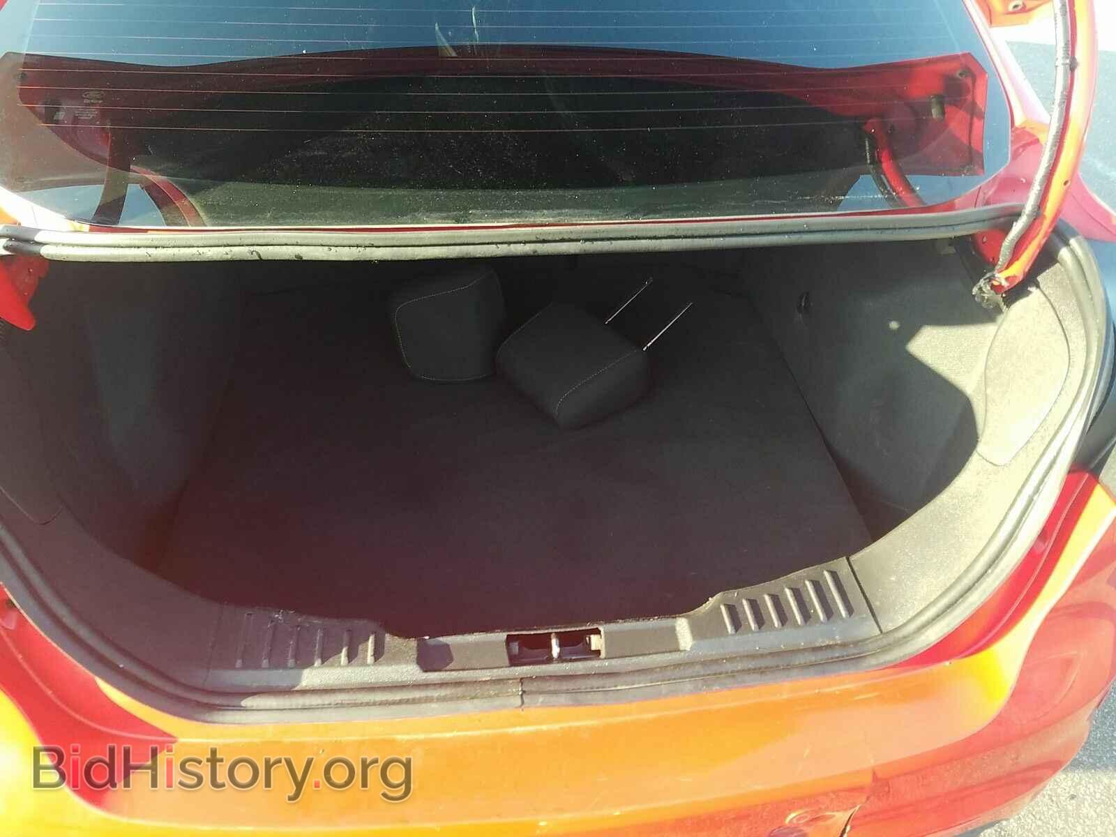 2015 Ford Focus - VIN: 1FADP3F21FL374704 - Photo 7