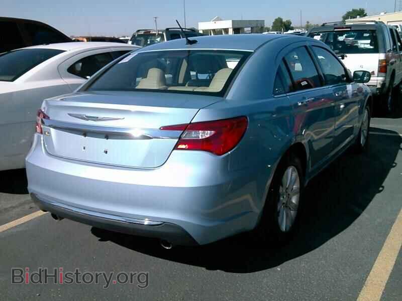 2013 Chrysler 200 - VIN: 1C3CCBCG8DN559284 - Photo 2