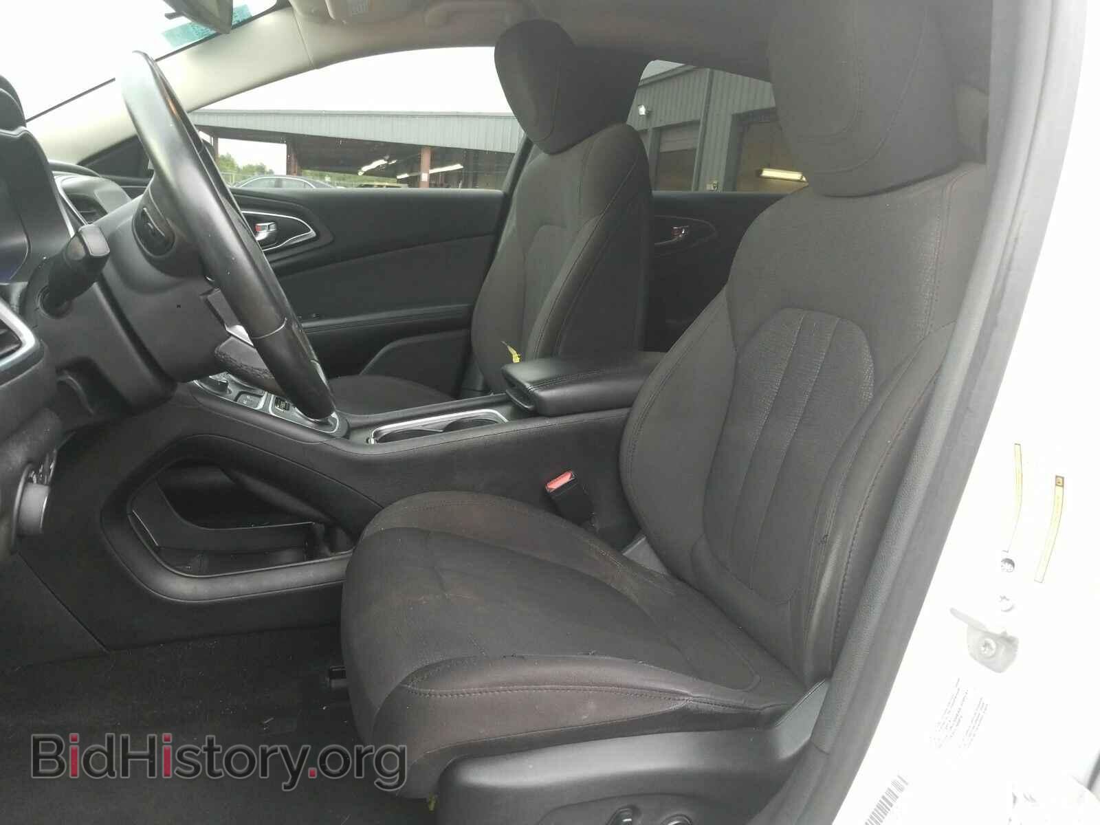 2016 Chrysler 200 - VIN: 1C3CCCAB2GN136346 - Фото 3