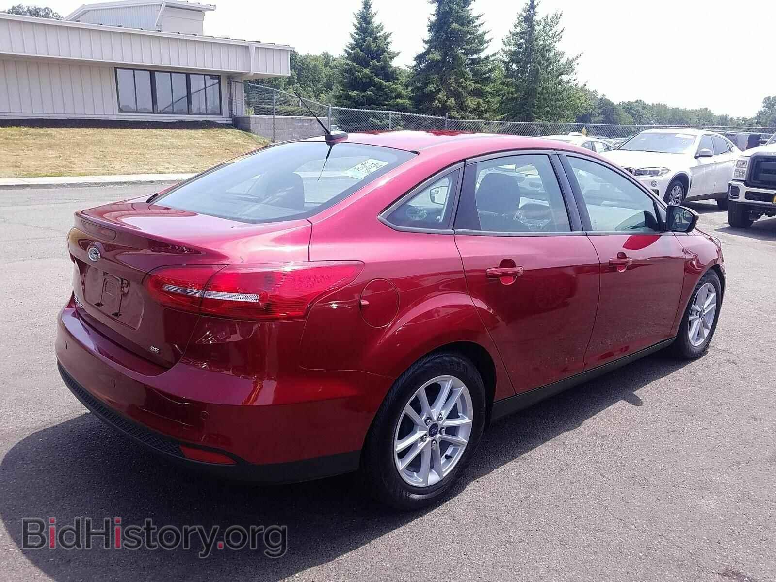 2016 Ford Focus - VIN: 1FADP3F24GL226516 - Photo 2