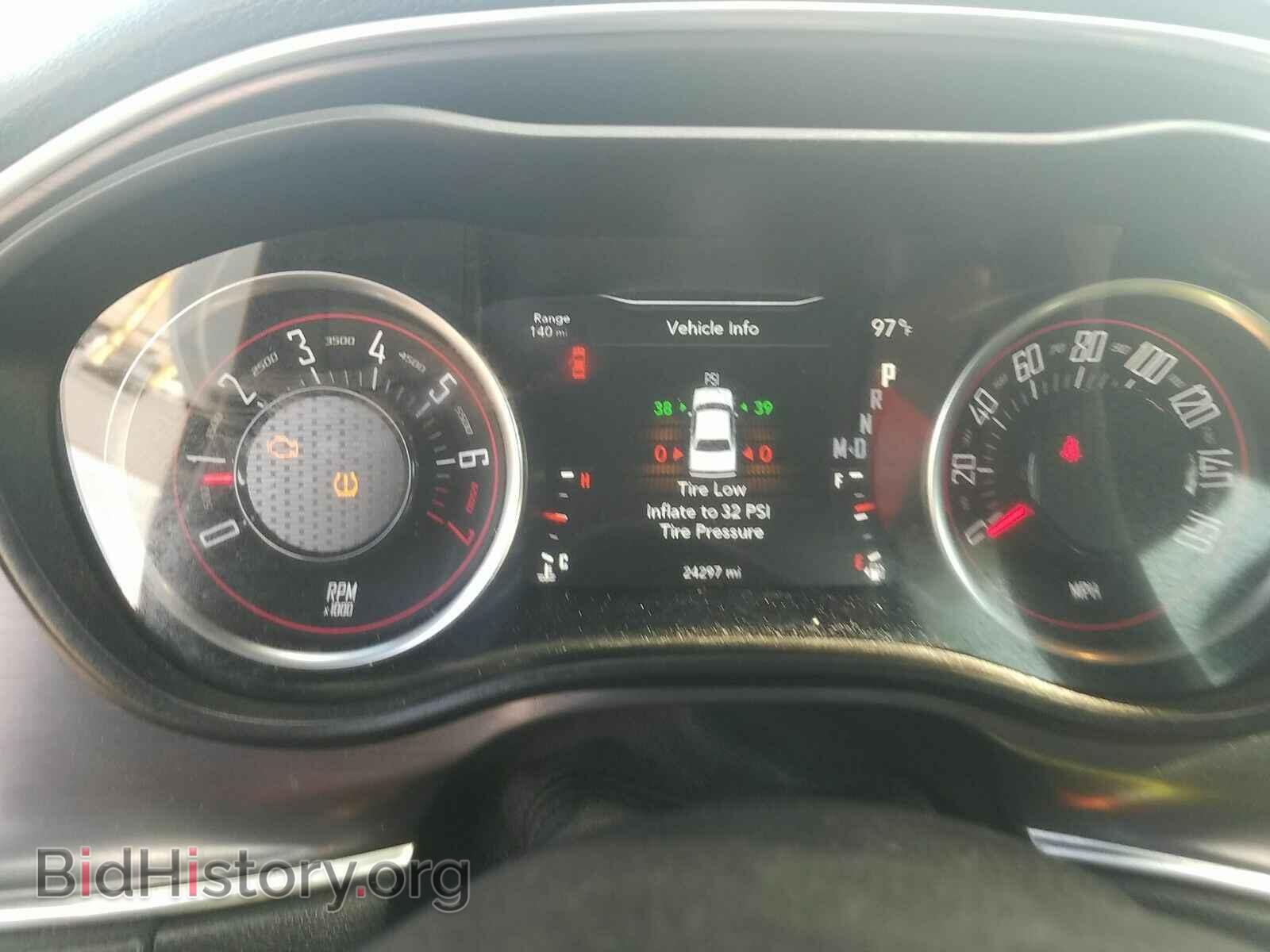 2017 Dodge Challenger - VIN: 2C3CDZAG5HH501544 - Фото 5