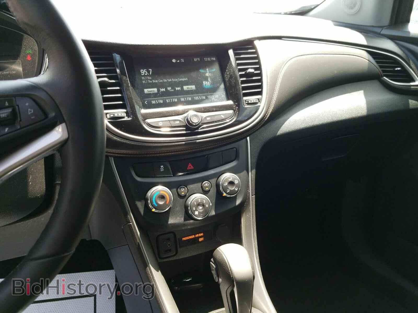 2017 Chevrolet Trax - VIN: 3GNCJLSB3HL213962 - Фото 4