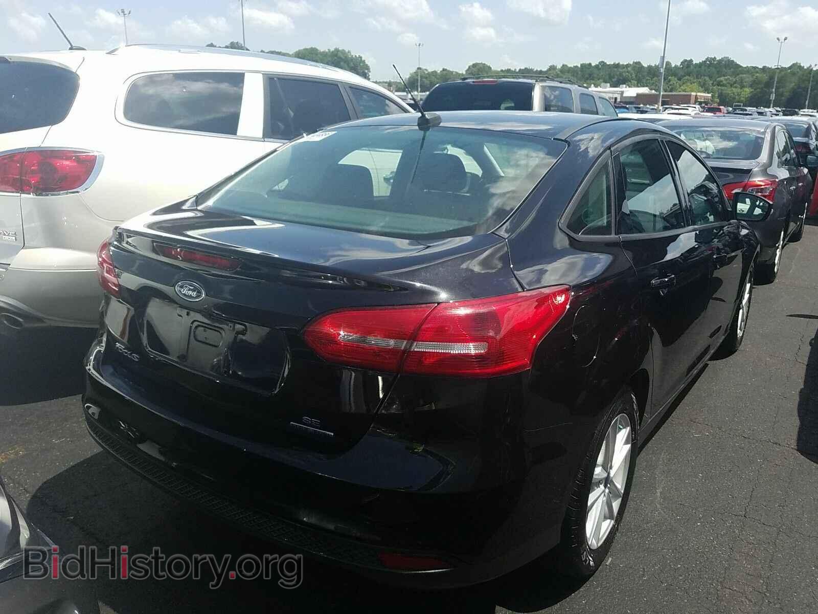 2016 Ford Focus - VIN: 1FADP3F27GL288704 - Photo 2