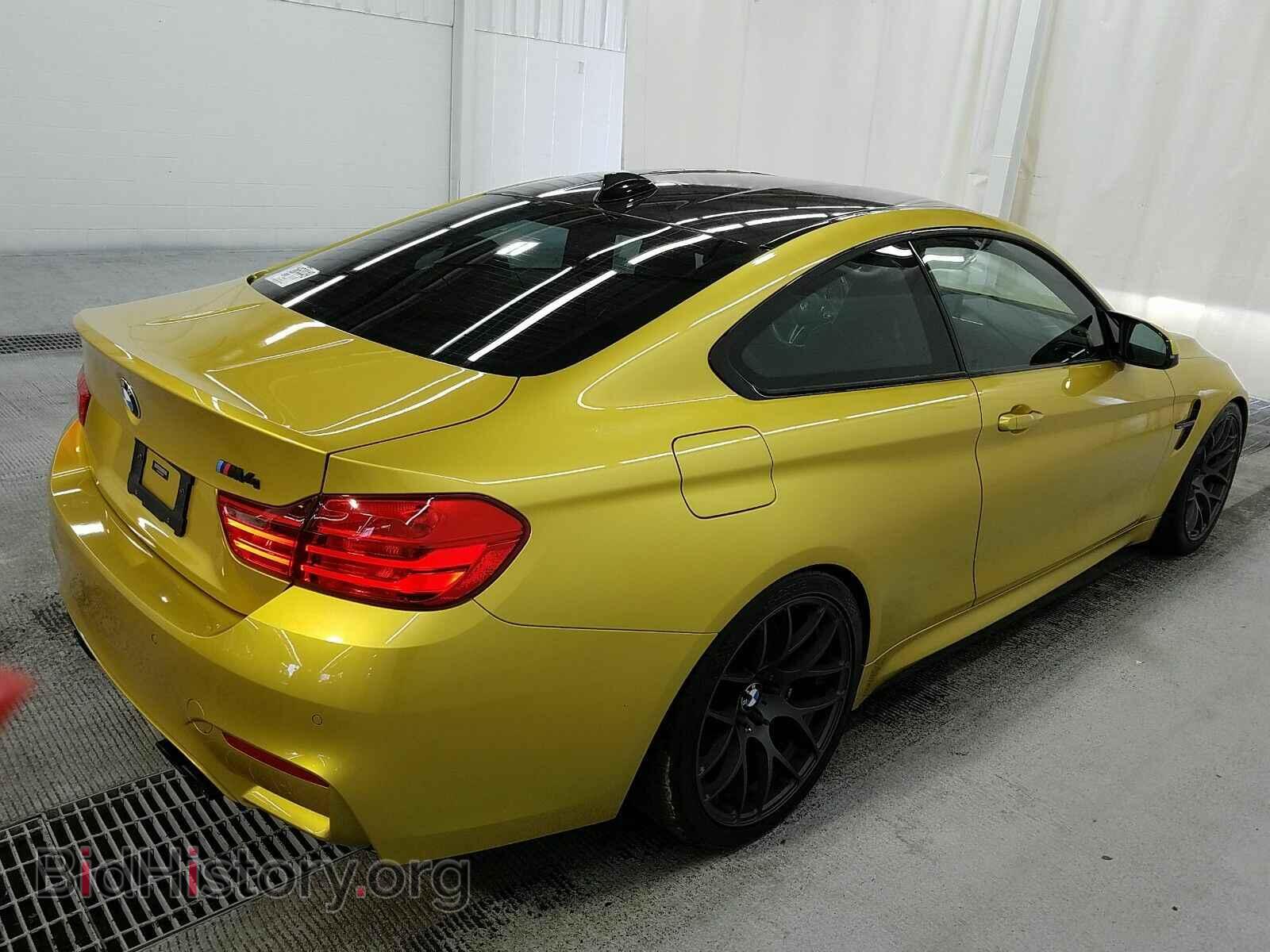 2015 BMW M4 - VIN: WBS3R9C55FK329863 - Фото 2