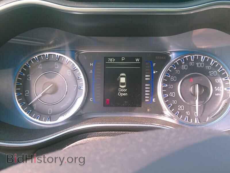 2016 Chrysler 200 - VIN: 1C3CCCAB6GN176834 - Фото 5