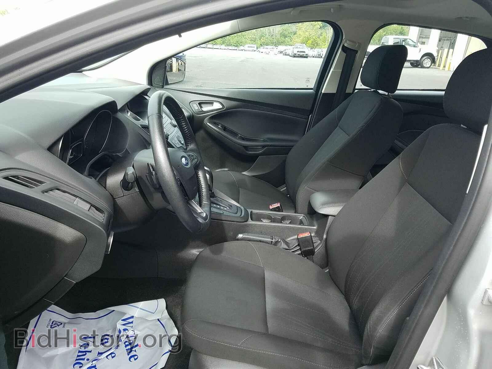 2015 Ford Focus - VIN: 1FADP3F22FL310624 - Фото 3